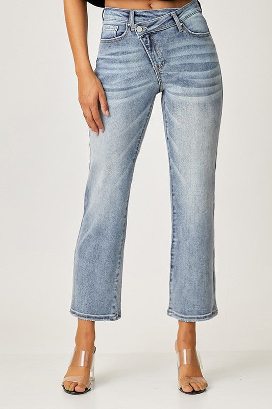 Crossover Straight Jeans