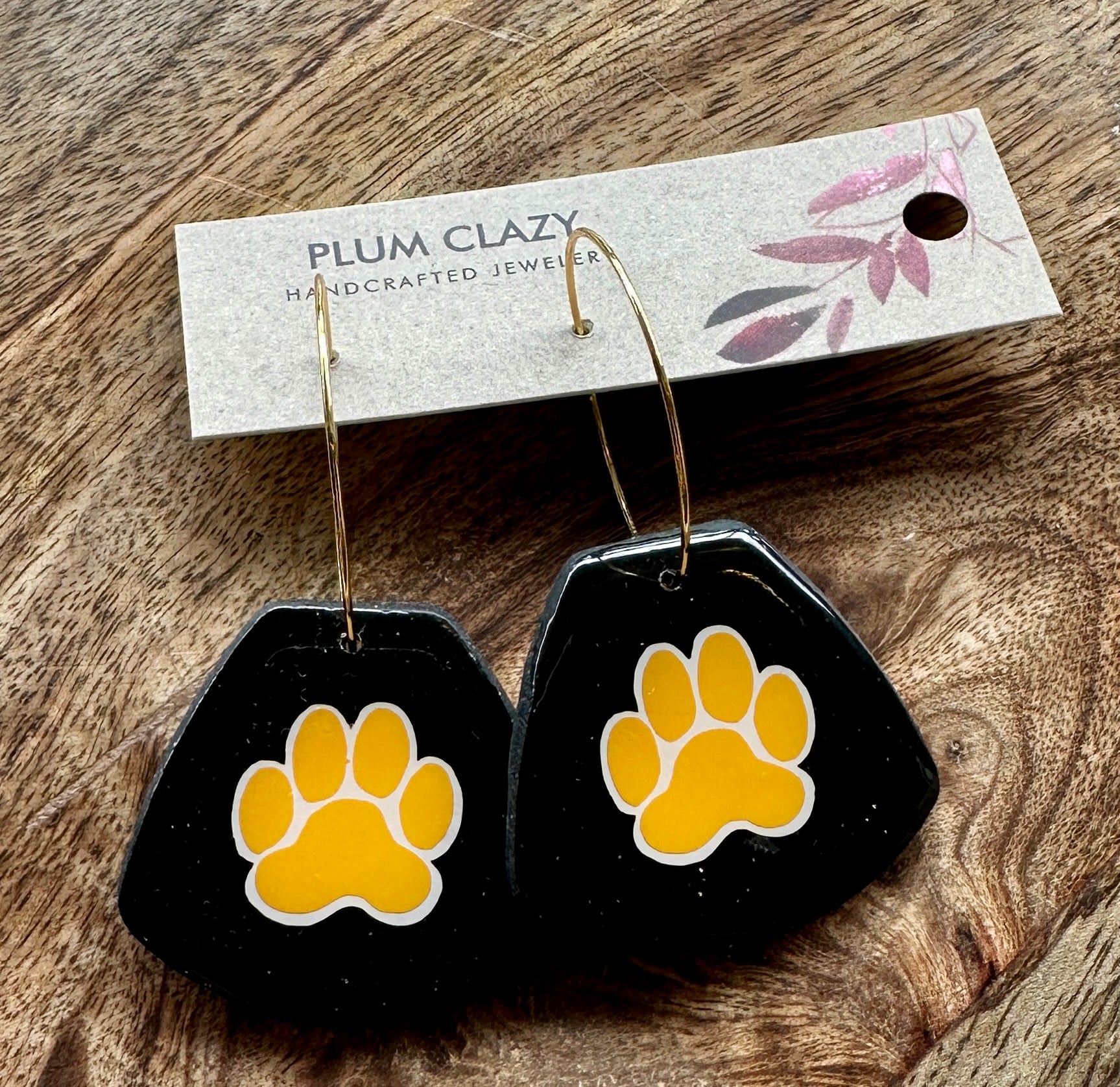 Gold Paw on Hoops