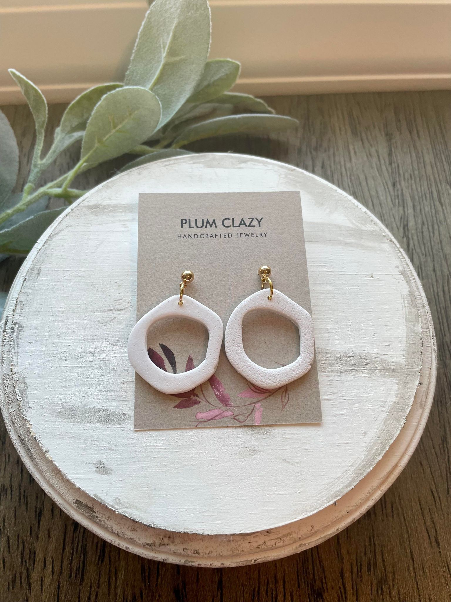 White Organic Shaped Basic Dangles