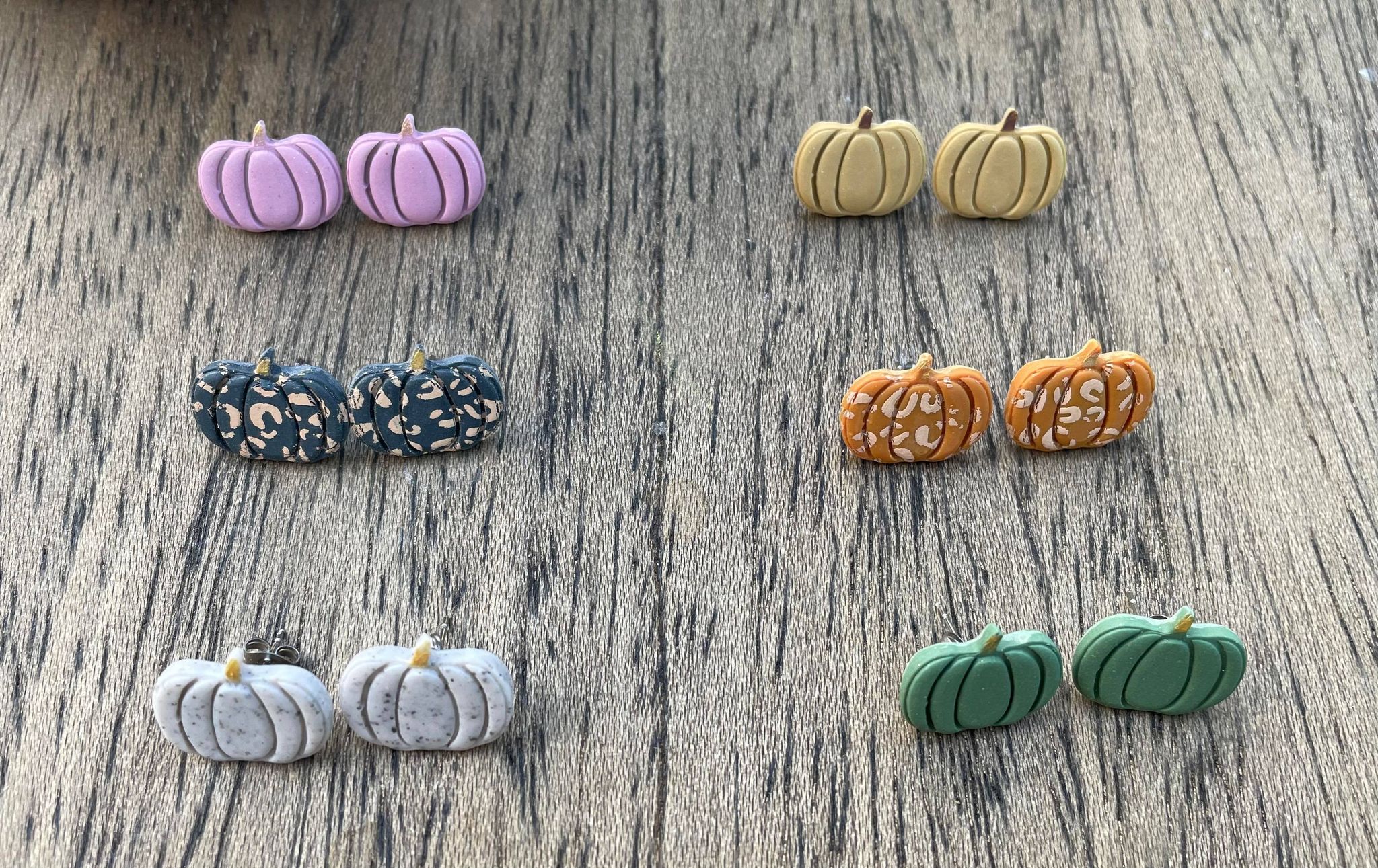 Pumpkin Studs