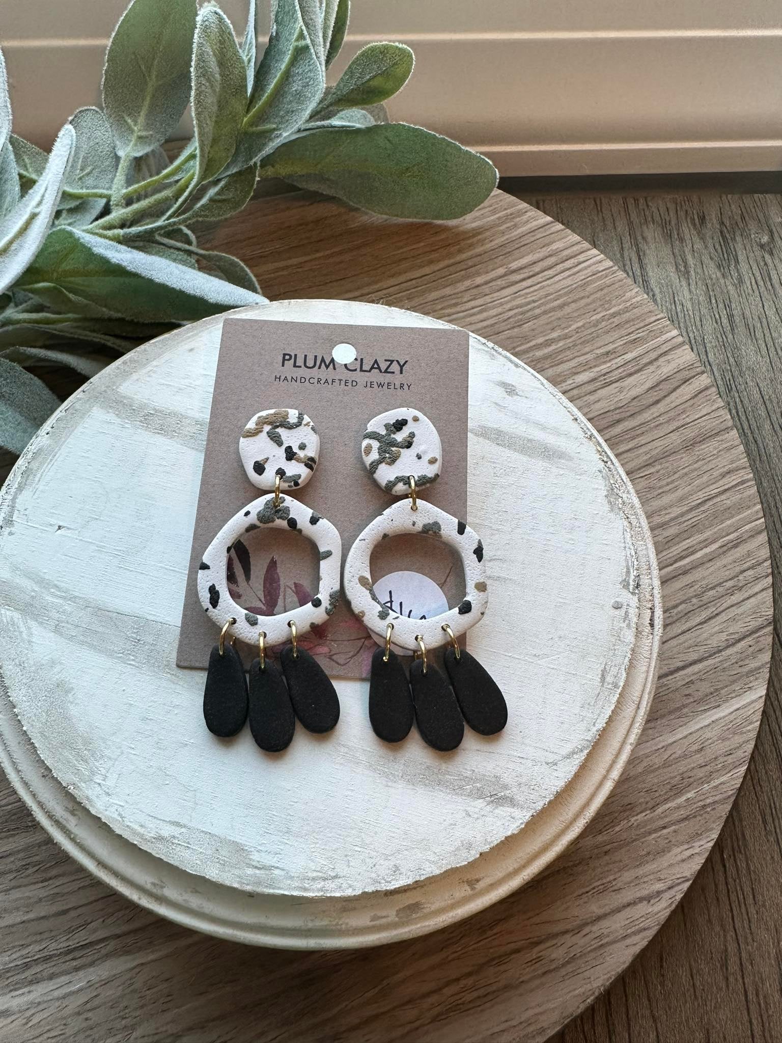 Statement neutral confetti dangle