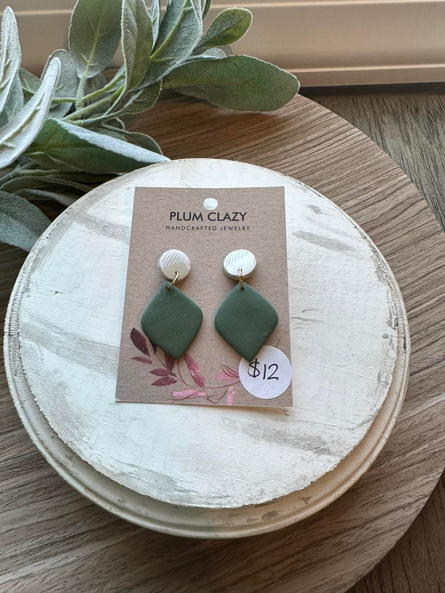 Simple Green Dangle