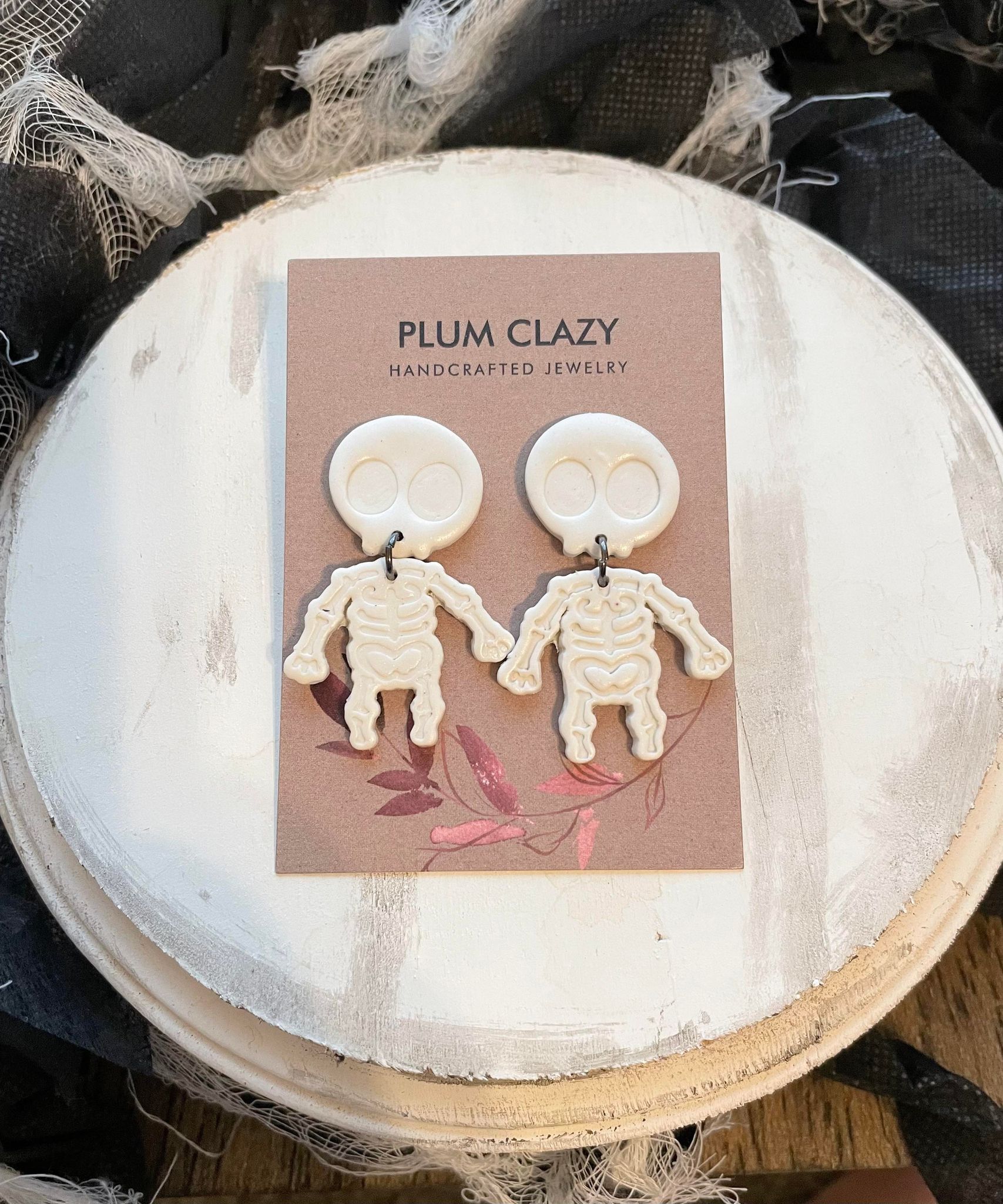 glow in the dark skeleton dangle