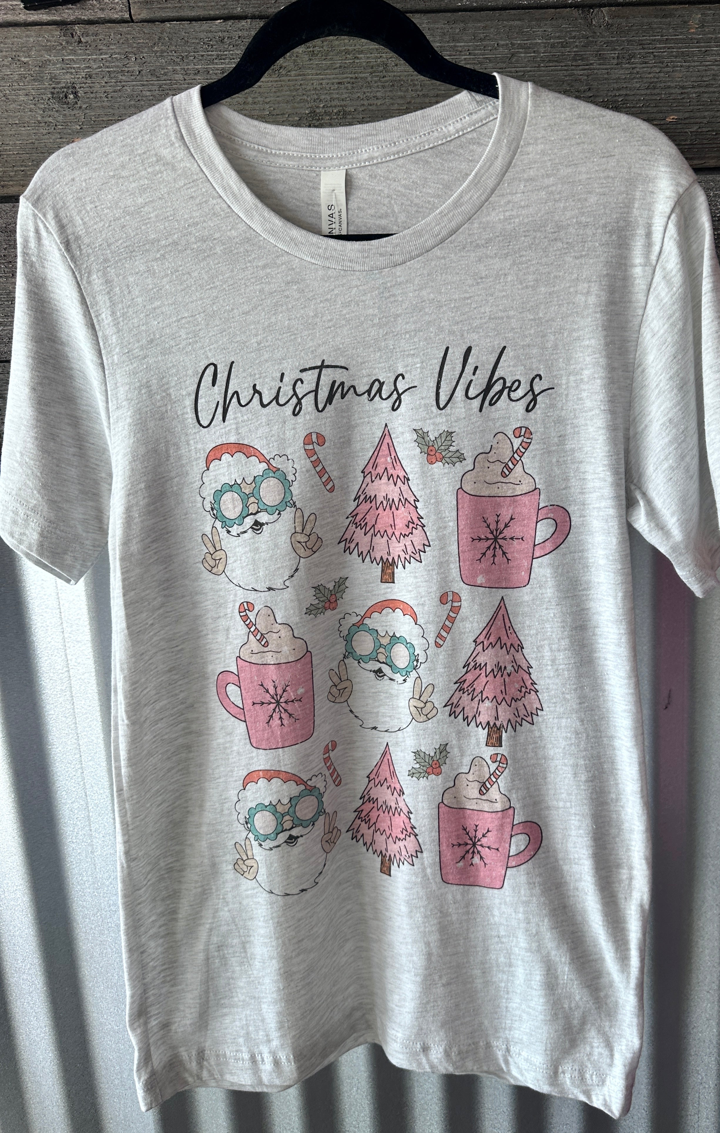 Christmas Vibes Tee