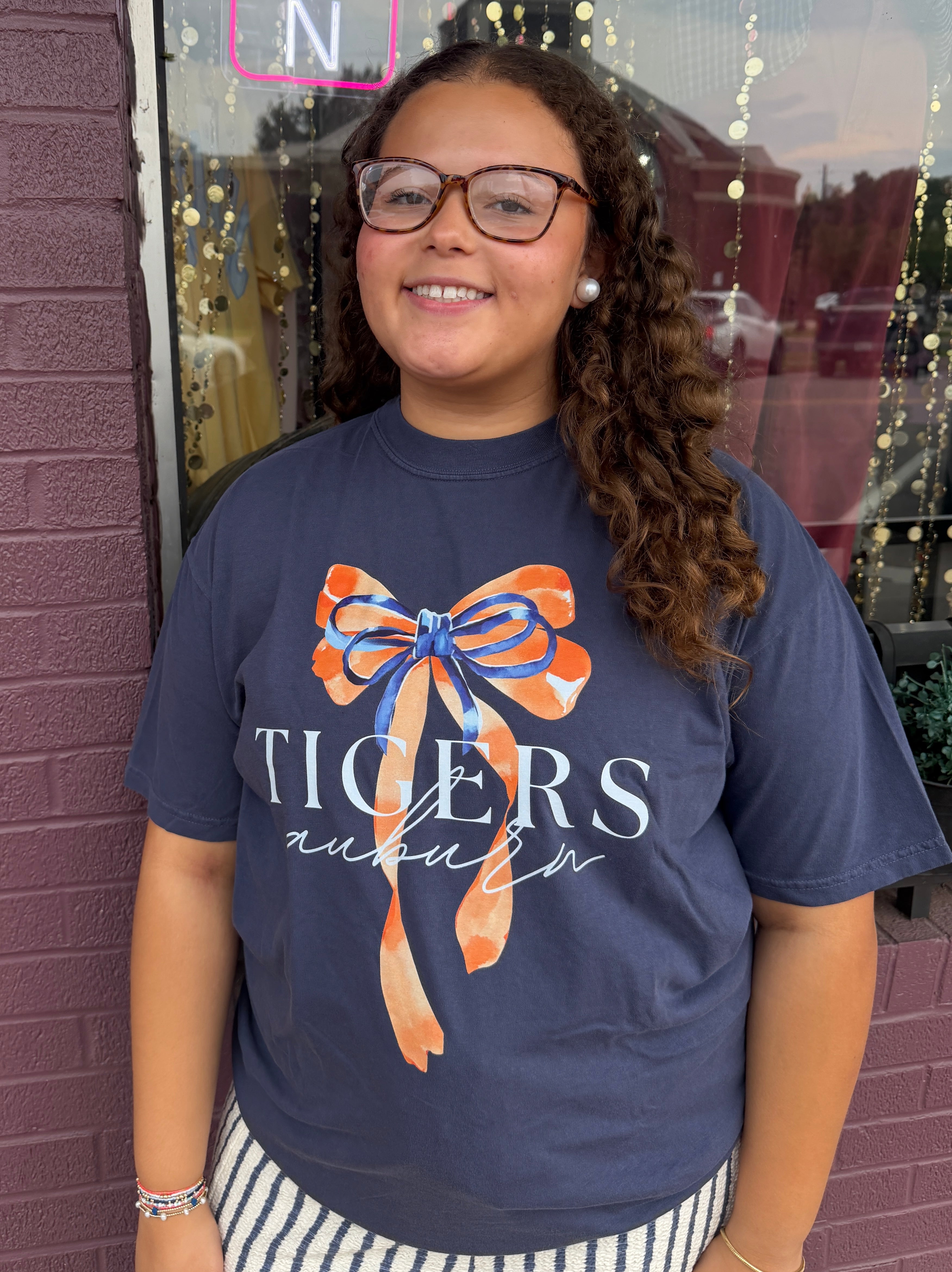 Auburn Bow Tee