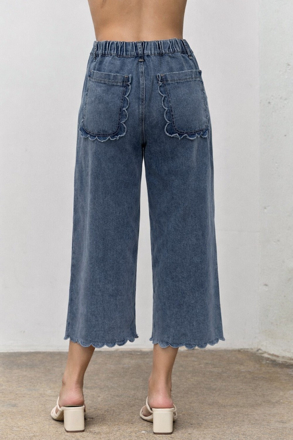 Scallop Edge Pants