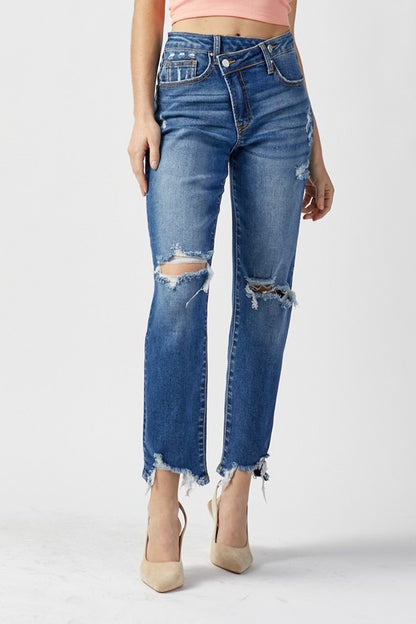 Crossover Distressed Jeans
